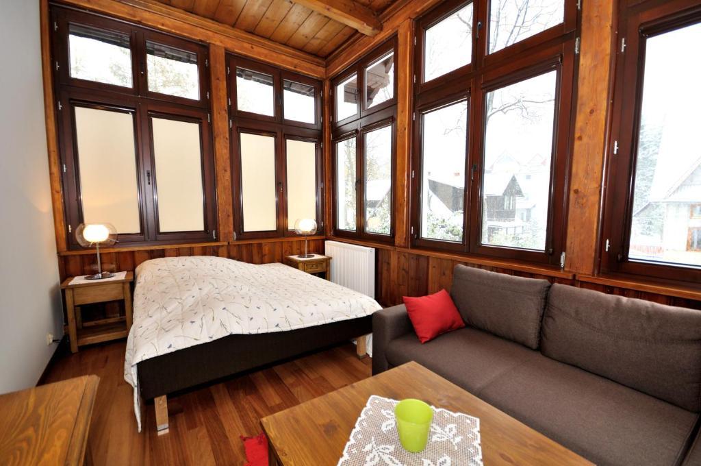 Gimnazjalna 5 - Apartamenty I Pokoje W Centrum Zakopanego Habitación foto